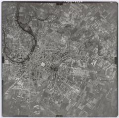 1 vue  - Niort. Vue aérienne / cliché du Centre de Documentation de Photographies Aériennes. (ouvre la visionneuse)